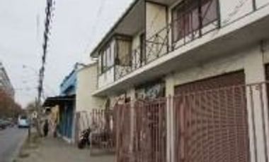 VENTA PROPIEDAD  CON LOCALES COMERCIALES CENTRO TALCA 750.000----
