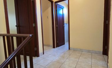 Vendo Casa Esquinera en Urbanización Estrella del Mar con 4 Dormitorios 199 m²