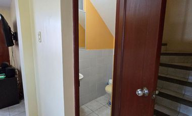 Vendo Casa Esquinera en Urbanización Estrella del Mar con 4 Dormitorios 199 m²