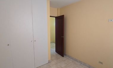Vendo Casa Esquinera en Urbanización Estrella del Mar con 4 Dormitorios 199 m²