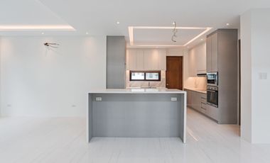 EXCLUSIVE 5-BR HOME IN TAHANAN VILLAGE | 280 SQM LOT | 375 SQM FA | READY FOR OCCUPANCY!