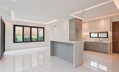 EXCLUSIVE 5-BR HOME IN TAHANAN VILLAGE | 280 SQM LOT | 375 SQM FA | READY FOR OCCUPANCY!