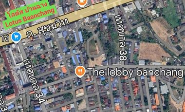 Classic Vintage-Style Hardwood House at a Hot Price—Lower than the Appraisal Value! Single House for Sale Behind Lotus Ban Chang, Phla Subdistrict