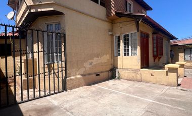 Oportunidad casona en plaza de peñaflor