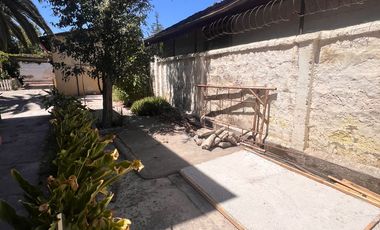 Oportunidad casona en plaza de peñaflor