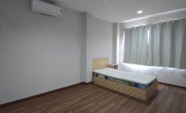Single house for sale Modern style, 100 sqw., size 3 beds, 2 baths, 1 kitchen, 1 living room, 1 prayer room, usable area 200 sq m., price 14.3 million