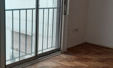 2 Ambientes Muy Luminoso con Cochera Fija - Barrio La Imprenta