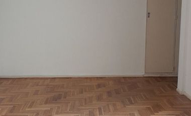 2 Ambientes Muy Luminoso con Cochera Fija - Barrio La Imprenta