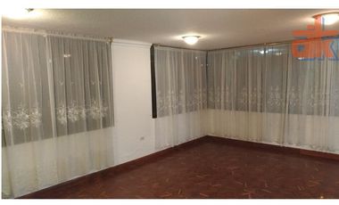 Arriendo Amplia Casa 350m2 independiente la Primavera 2