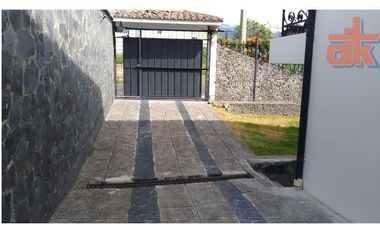 Arriendo Amplia Casa 350m2 independiente la Primavera 2