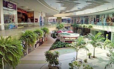 VENDO LOCA EN EL CENTRO COMERCIAL UNICENTRO DE LA CIUDAD DE NEIVA