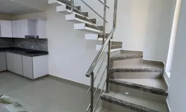 VENDO HERMOSA CASA EN EL BARRIO LOS ANDES PARA ESTRENAR