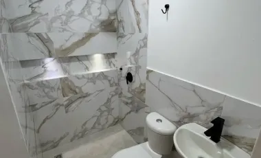 VENDO HERMOSA CASA EN EL BARRIO LOS ANDES PARA ESTRENAR