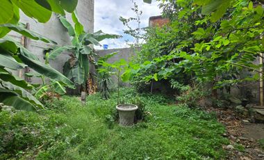 Vendo Casa 3 pisos en Gómez Rendón y la 6ava Uso Comercial - Residencial