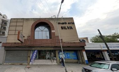 Ofrezco Edificio Uso de Suelo Multifamiliar En Avenida En Venta en el Centro