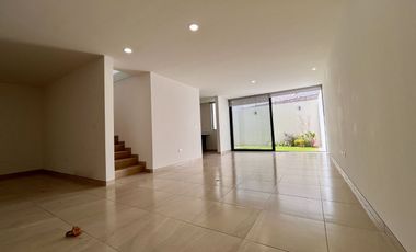 CASA EN RENTA, AZHALA SKY HOMES, ZIBATÁ, Qro.