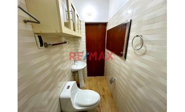 Se Vende Casa Frente A Parque