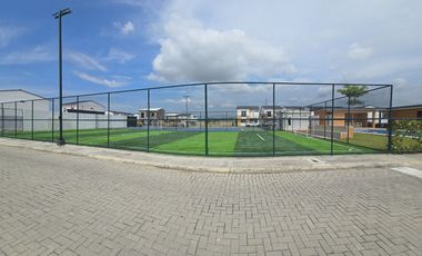 Vendo Moderna Casa de Estreno en Urbanización Savali, tu Nuevo Hogar Vía Salitre