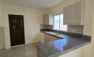 Vendo Moderna Casa de Estreno en Urbanización Savali, tu Nuevo Hogar Vía Salitre