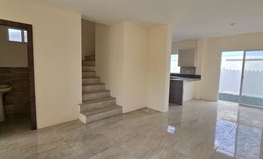 Vendo Moderna Casa de Estreno en Urbanización Savali, tu Nuevo Hogar Vía Salitre