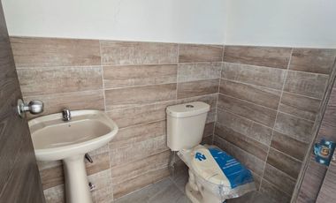 Vendo Moderna Casa de Estreno en Urbanización Savali, tu Nuevo Hogar Vía Salitre