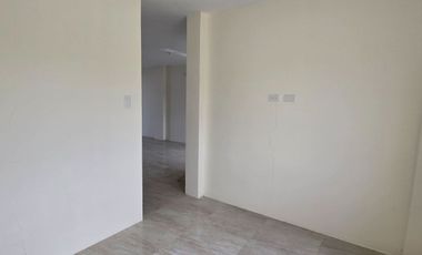 Vendo Moderna Casa de Estreno en Urbanización Savali, tu Nuevo Hogar Vía Salitre