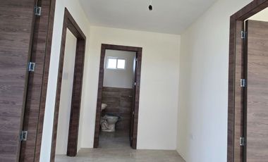 Vendo Moderna Casa de Estreno en Urbanización Savali, tu Nuevo Hogar Vía Salitre
