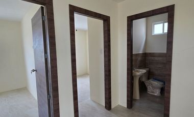 Vendo Moderna Casa de Estreno en Urbanización Savali, tu Nuevo Hogar Vía Salitre