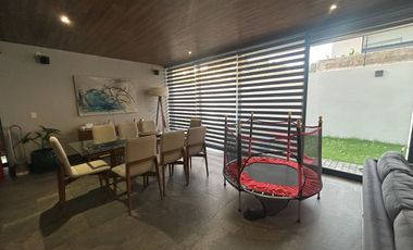 ¡Casa de Lujo en Venta en Los Robles Residencial, Coto Castaños!