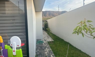 ¡Casa de Lujo en Venta en Los Robles Residencial, Coto Castaños!