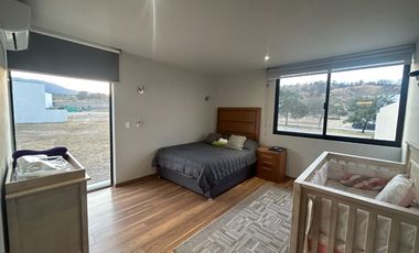 ¡Casa de Lujo en Venta en Los Robles Residencial, Coto Castaños!