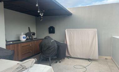¡Casa de Lujo en Venta en Los Robles Residencial, Coto Castaños!