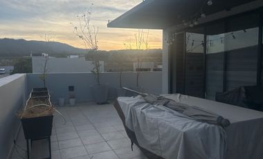 ¡Casa de Lujo en Venta en Los Robles Residencial, Coto Castaños!