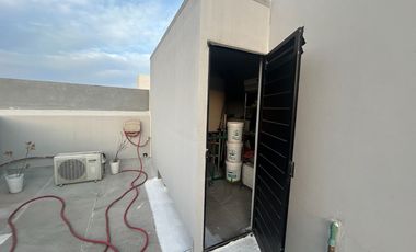 ¡Casa de Lujo en Venta en Los Robles Residencial, Coto Castaños!