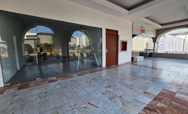 RENTO LOCAL EN PLAZA COMERCIAL
