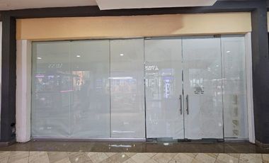 RENTO LOCAL EN PLAZA COMERCIAL