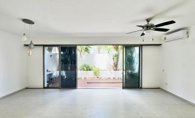 RENTA CASA SIN AMUEBLAR EN HUAYACAN