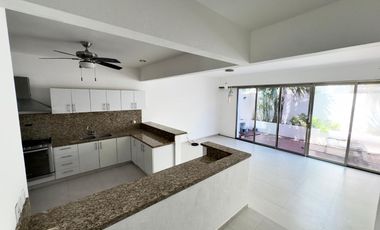RENTA CASA SIN AMUEBLAR EN HUAYACAN