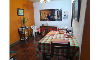 Casa De Dos Pisos Mas Azotea En El Rimac