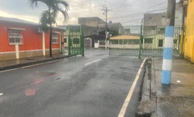 CIUDADELA AUTORIDAD PORTUARIA, SUR DE LA CIUDAD, VENDO BONITA CASA UNA PLANTAM DOS DORMITORIOS, OPORTUNIDAD