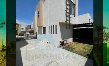 Bonita Casa en Renta  en Puerta Real