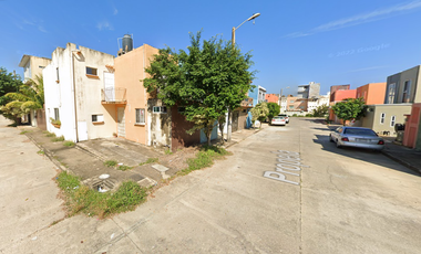 CASA EN CALLE PROPELA, COL. PUERTO ESMERALDA, COATZACOALCOS, VERACRUZ. ¡NO SE ACEPTAN CRÉDITOS!