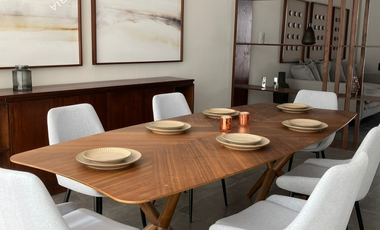 Casa en venta con alberca, recámara en planta baja y paneles solares en privada residencial