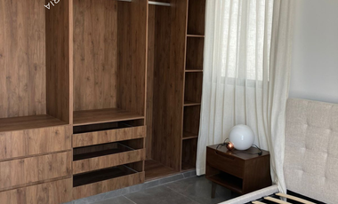 Casa en venta con alberca, recámara en planta baja y paneles solares en privada residencial