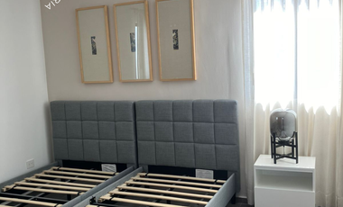 Casa en venta con alberca, recámara en planta baja y paneles solares en privada residencial