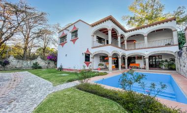 Casa en venta en Tequisquiapan, fraccionamiento centrico Los claustros!