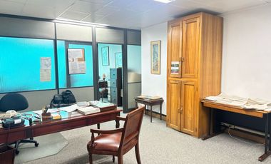 Oficina en venta,  Los  Balsos,  Poblado, Medellin