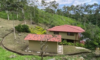VENTA DE FINCA SAN ANTONIO DEL TEQUENDAMA