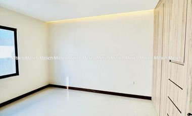 CASA EN VENTA  FRACC. ALTOZANO $5,700,000.