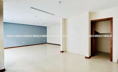 CASA EN VENTA  FRACC. ALTOZANO $5,700,000.